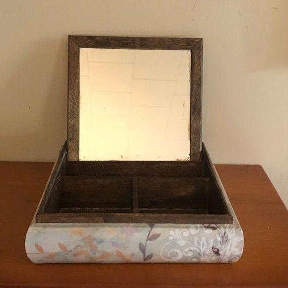 Handcrafted Vintage Wooden Jewelry Box Hummingbird - Picture 4 of 5